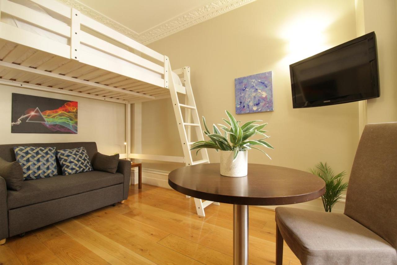 Queen Victoria Apartments Londra Esterno foto