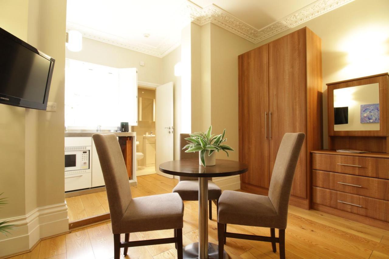 Queen Victoria Apartments Londra Esterno foto